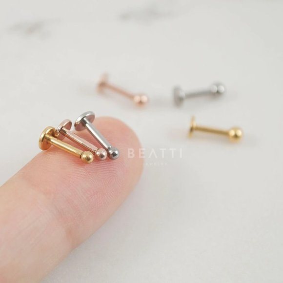 16G Labret, Gold Titanium Surgical Steel Ball, Tragus Earring, Forward Helix~NEW - Picture 4 of 4